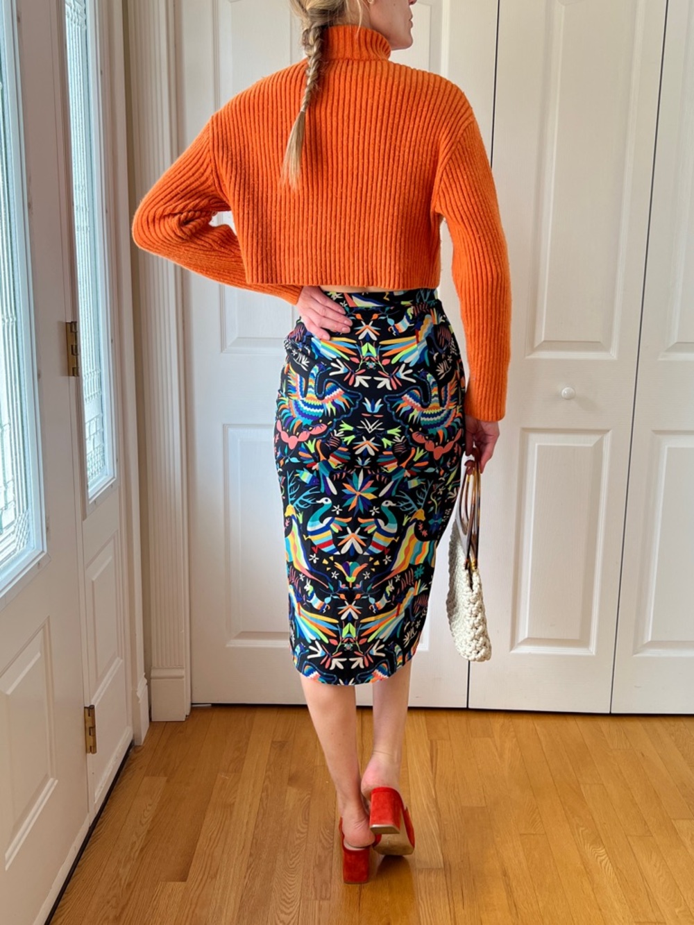 H&M Cropped Orange Knit Turtleneck sweater - Picture 3 of 4